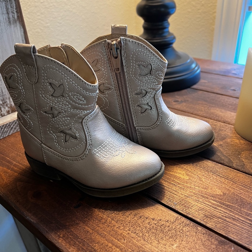 Cute toddler cowgirl boots!